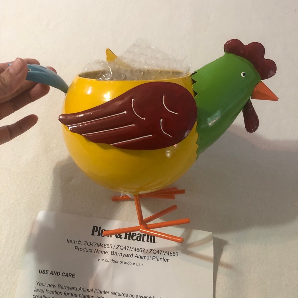 Plow and hearth chicken barnyard animal planter nwt